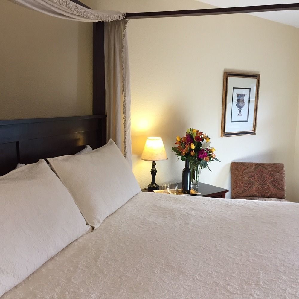 Square Inn Wimberley Bagian luar foto