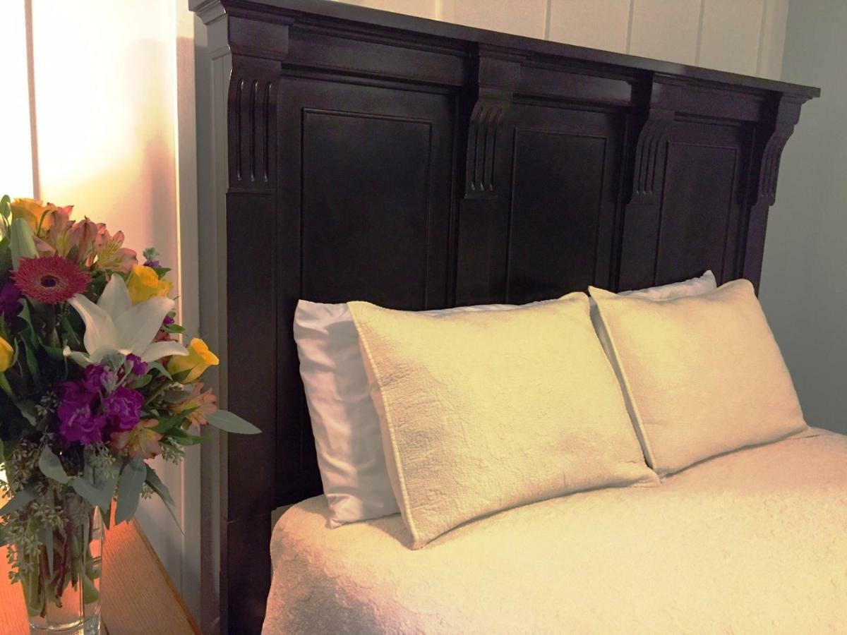 Square Inn Wimberley Bagian luar foto